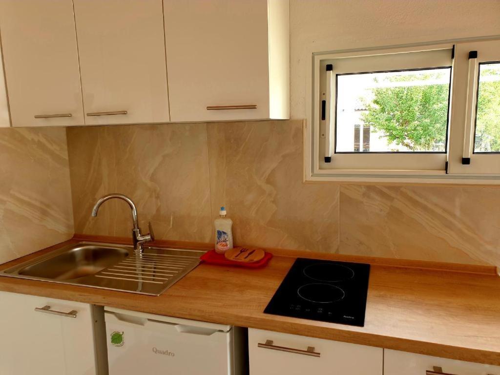 Apartments Hodanic คิร์ก ภายนอก รูปภาพ